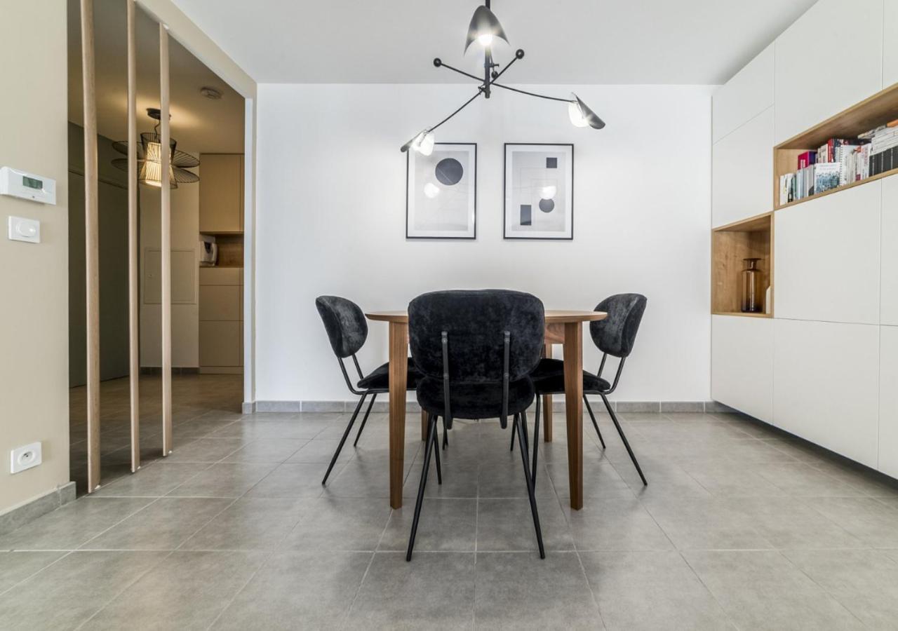 Elegant T3 Au Panier Vieux Port Avec Terrasse Privee Et Parking Appartement Marseille